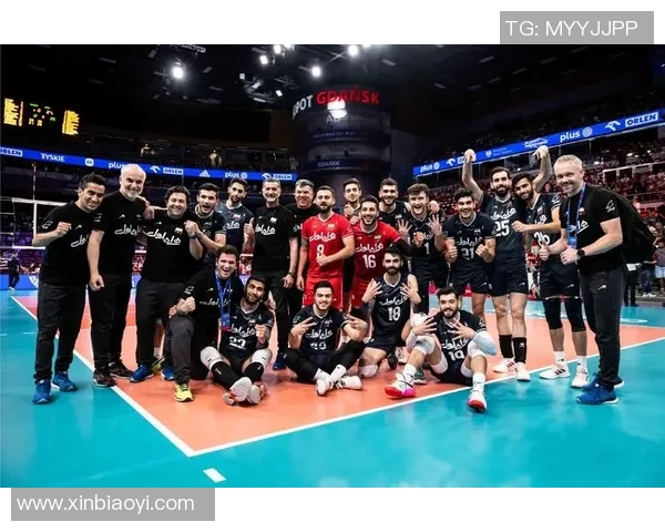 成都足球队在世界锦标赛积分榜上以97分稳居第一名展现强大实力