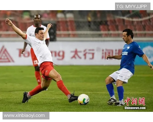 探讨当今足球明星中谁的精彩动作最具观赏性与魅力 探讨当今足球明星中谁的精彩动作最具观赏性与魅力