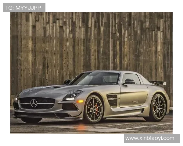 足球明星的豪华座驾大揭秘揭开他们的私人汽车世界与个性风格